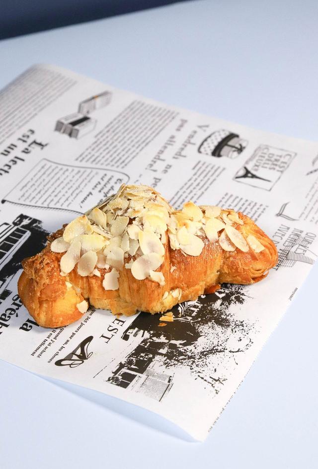 Thumbnail of Manteli Croissant (L)